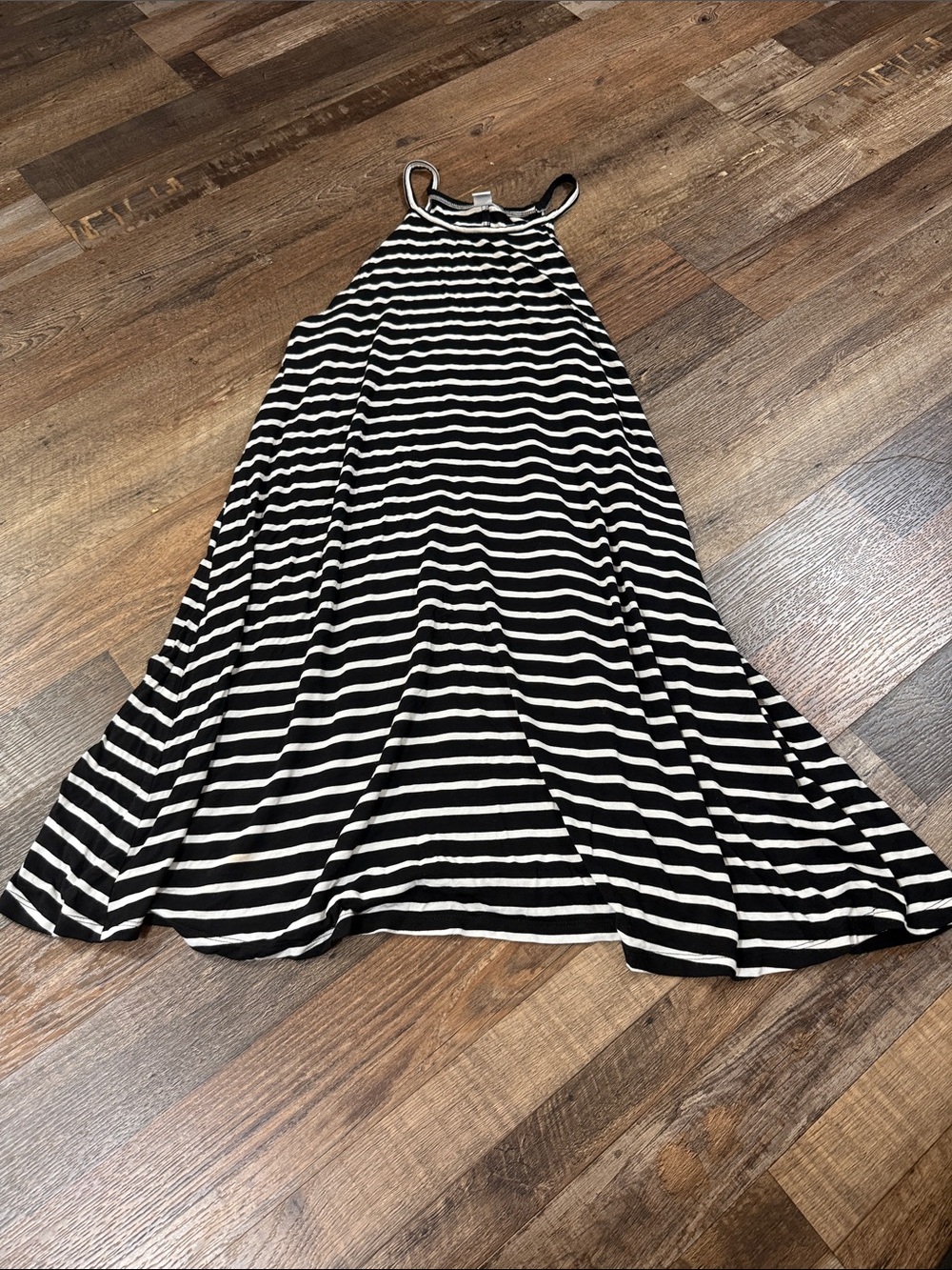Old Navy Black and White Striped dress